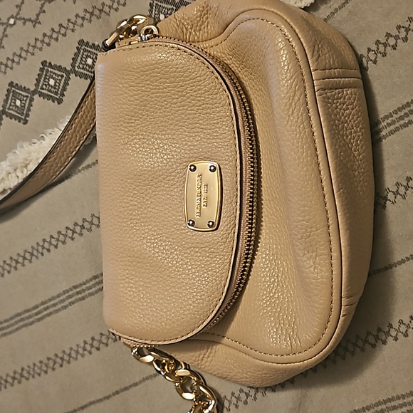 [Michael Kors] Bedford crossbody bag gold hardware - Picture 1 of 8